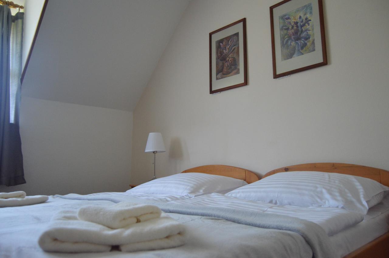Motel Gombas 외부 사진