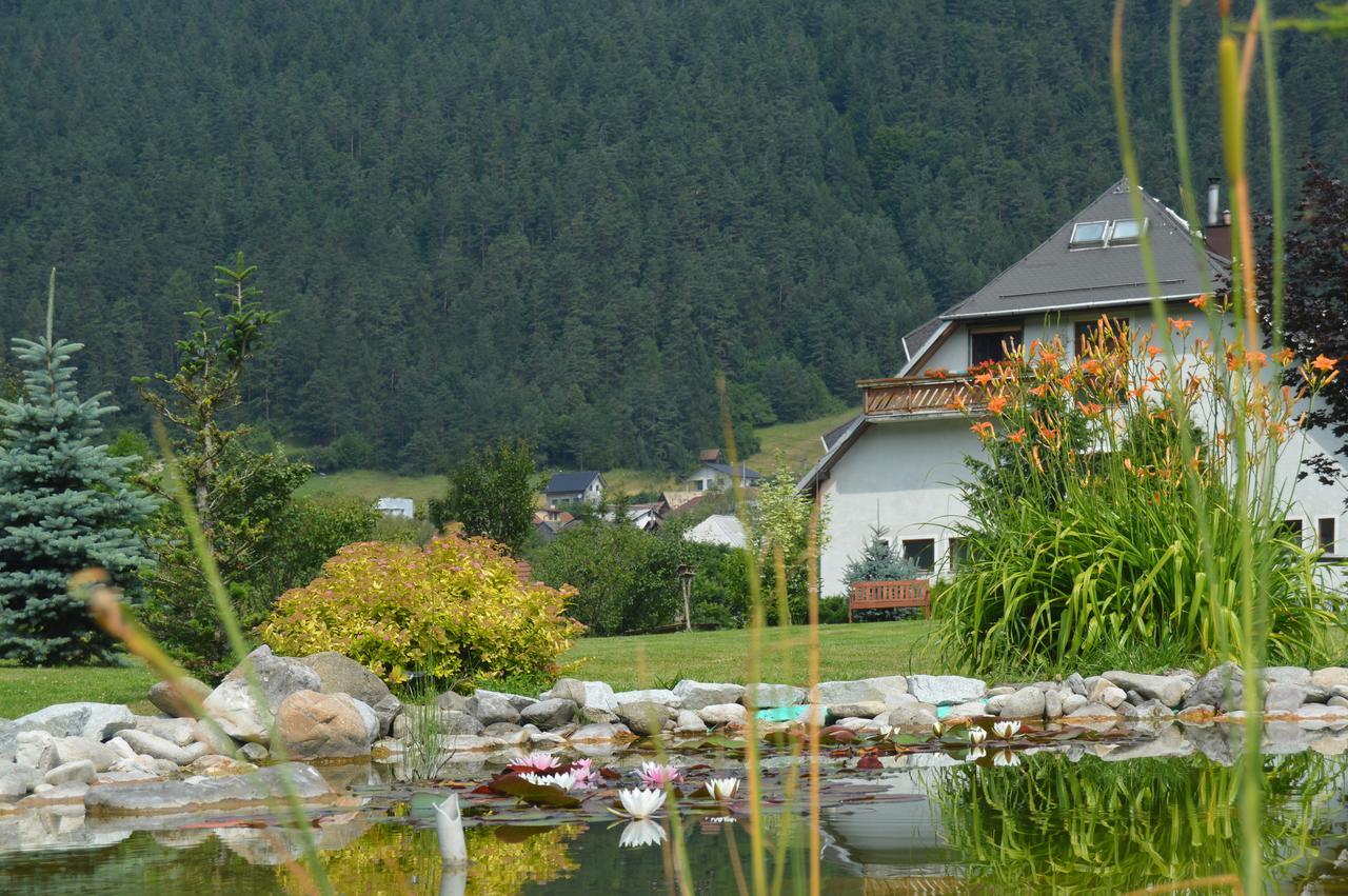 Motel Gombas 외부 사진